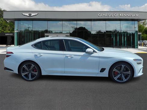 Used 2025 Genesis G70 3.3T Advanced image 8