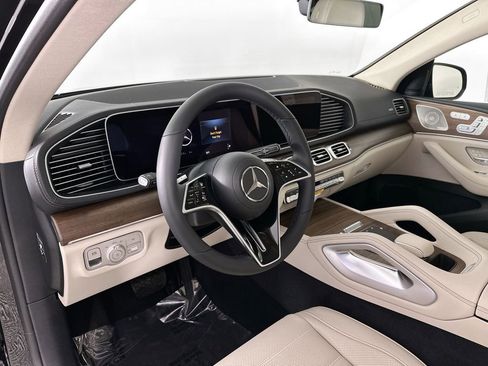 New 2026 Mercedes-Benz GLE 450 4MATIC Coupe image 9