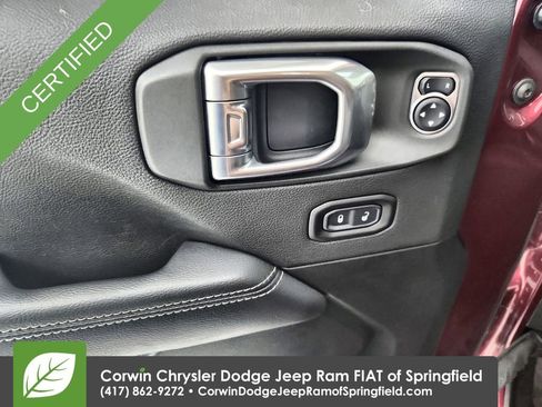 Used 2022 Jeep Wrangler Unlimited Sahara w/ Cold Weather Group AWD/4WD image 20