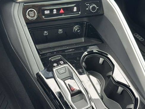 Certified 2025 Audi Q5 Premium Plus w/ Premium Plus AWD/4WD image 32
