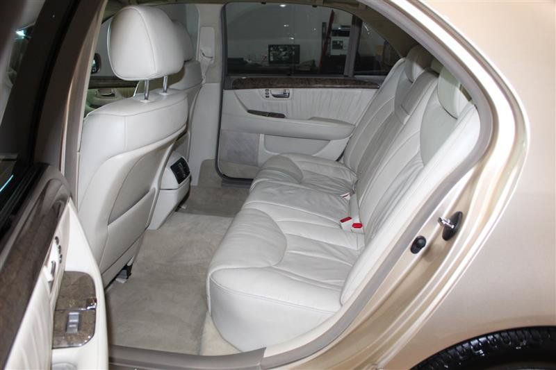Used 2002 Lexus LS 430 RWD image 29