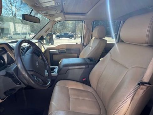 Used 2012 Ford F250 Lariat w/ Lariat Ultimate Pkg image 5
