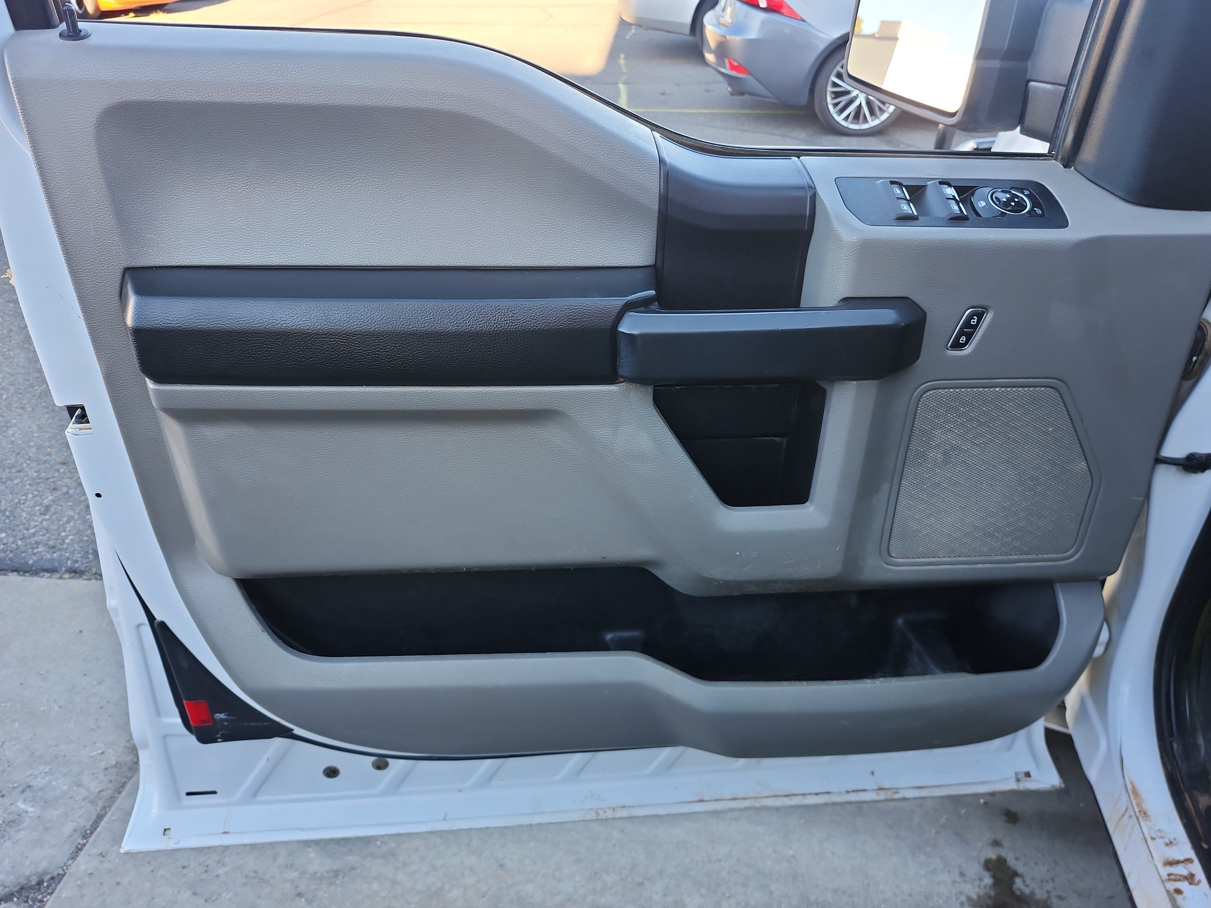 Used 2019 Ford F150 XL w/ Equipment Group 101A Mid AWD/4WD image 17