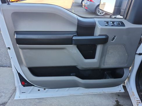 Used 2019 Ford F150 XL w/ Equipment Group 101A Mid AWD/4WD image 17