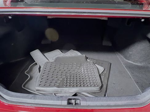 Used 2024 Toyota Camry SE image 33