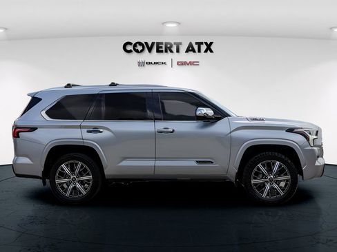 Used 2023 Toyota Sequoia Capstone AWD/4WD image 8