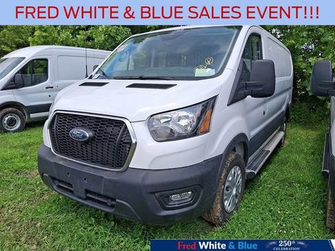 Certified 2025 Ford Transit 250 Low Roof w/ Exterior Upgrade Package RWD image 3