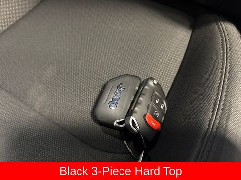 Used 2023 Jeep Gladiator Sport image 34