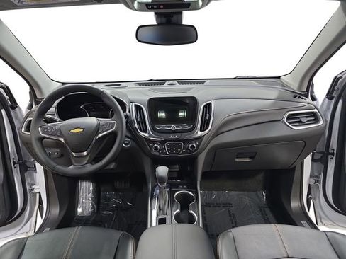 Used 2024 Chevrolet Equinox Premier AWD/4WD image 11