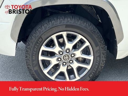 Used 2022 Toyota Tundra 1794 Edition w/ Advanced Package AWD/4WD image 12
