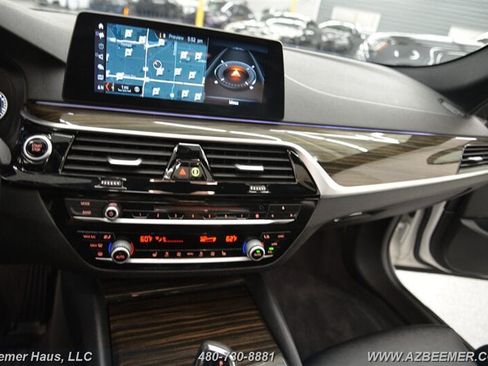 Used 2018 BMW 530e RWD image 34