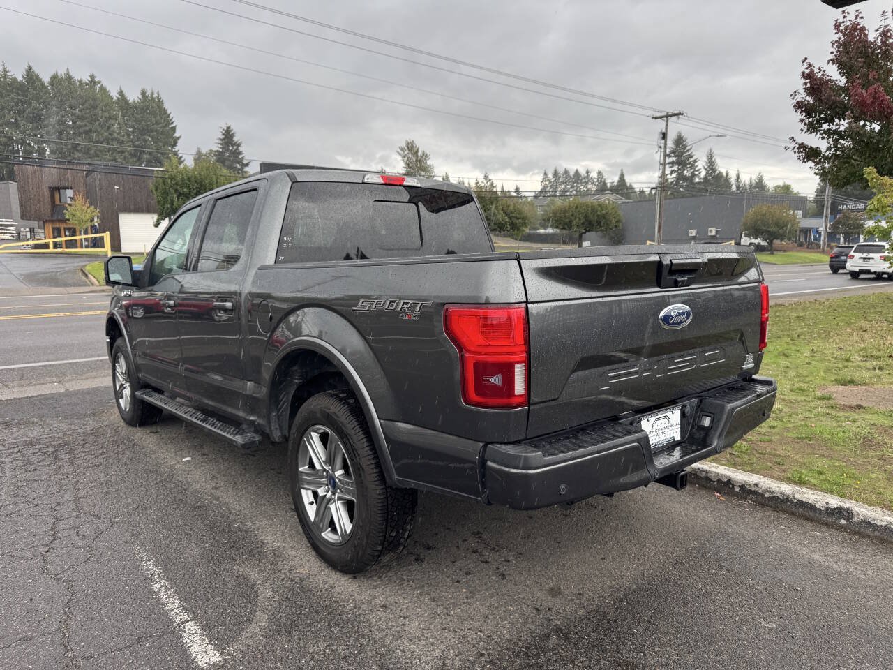Used 2018 Ford F150 XLT w/ Equipment Group 302A Luxury AWD/4WD image 4