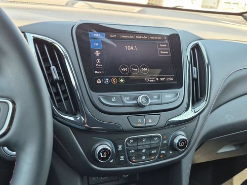 Certified 2023 Chevrolet Equinox RS AWD/4WD image 13