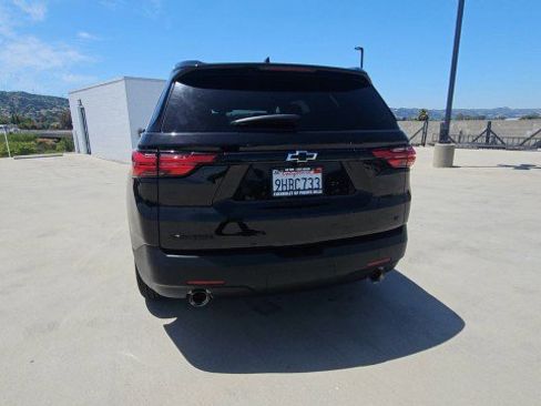 Used 2023 Chevrolet Traverse LT FWD image 7