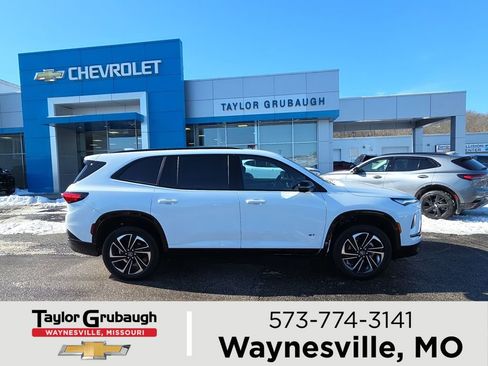 Used 2025 Buick Enclave Sport Touring image 1