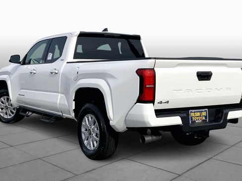 New 2026 Toyota Tacoma SR5 AWD/4WD image 12