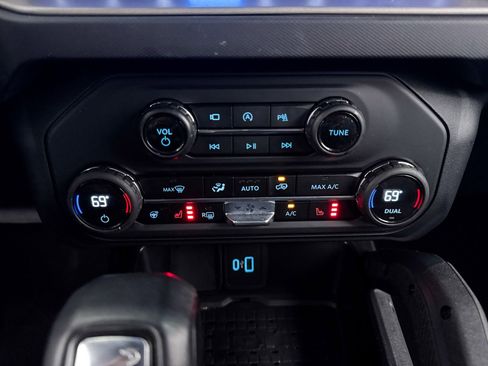 Used 2024 Ford Bronco Raptor AWD/4WD image 39
