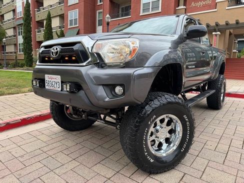 Used 2013 Toyota Tacoma PreRunner w/ TRD Off-Road Pkg RWD image 22