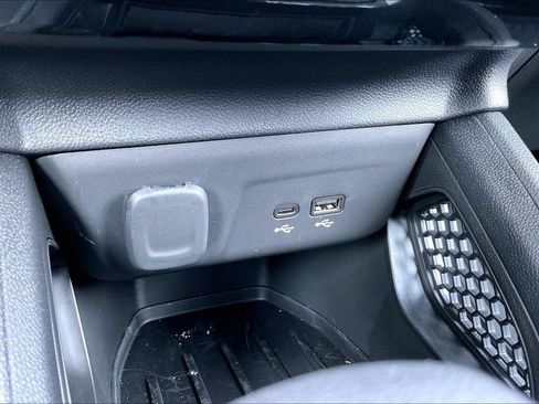 Used 2026 Chevrolet TrailBlazer LT w/ Midnight Edition AWD/4WD image 17