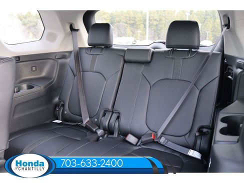 New 2025 Honda Pilot Touring image 29