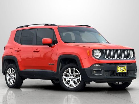 Used 2017 Jeep Renegade Latitude image 2