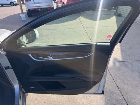 Used 2014 Cadillac XTS Luxury image 15