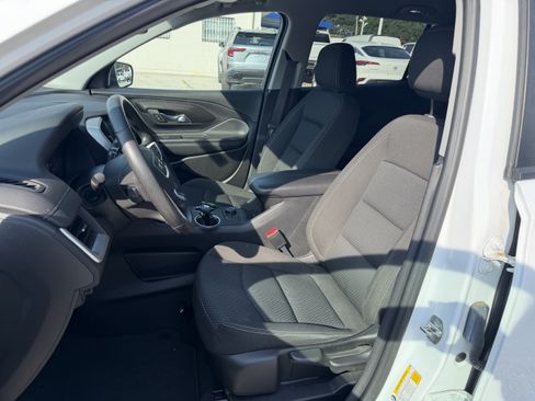 Used 2023 GMC Terrain SLE FWD image 13