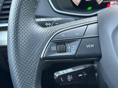 Used 2024 Audi Q5 e Prestige image 32