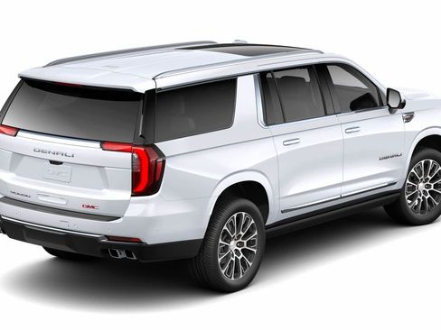 New 2026 GMC Yukon XL Denali w/ Denali Reserve Package AWD/4WD image 37
