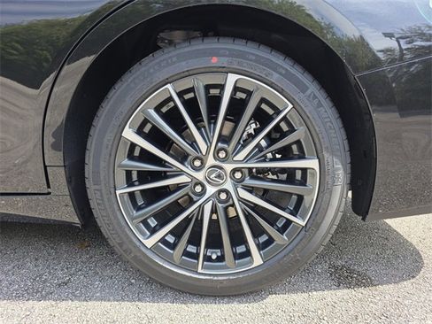 New 2025 Lexus ES 350 w/ Premium Package image 15