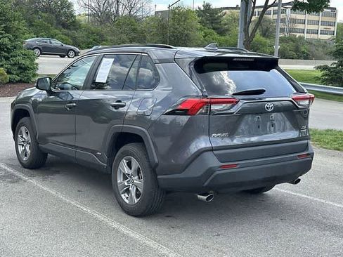 Used 2022 Toyota RAV4 XLE w/ Convenience Package AWD/4WD image 23