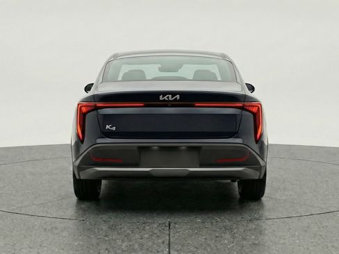 Used 2025 Kia K4 LXS image 7