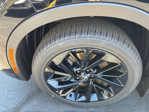 New 2026 Nissan Rogue Platinum AWD/4WD image 12