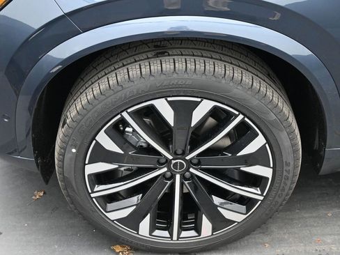 New 2026 Volvo XC90 B6 Ultra image 9