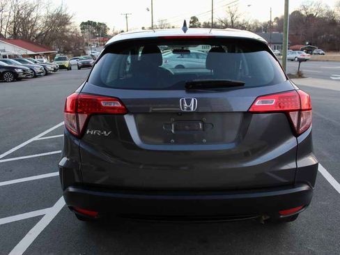 Used 2016 Honda HR-V LX image 7