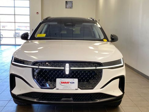 New 2026 Lincoln Nautilus Reserve w/ Jet Appearance Package AWD/4WD image 3