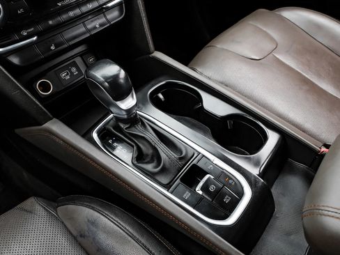 Used 2019 Hyundai Santa Fe Limited w/ Cargo Package image 31