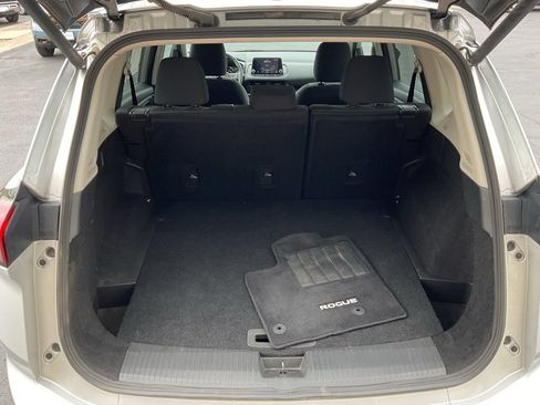 Used 2025 Nissan Rogue SV AWD/4WD image 21