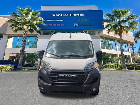 Used 2025 RAM ProMaster 2500 w/ Convenience Group FWD image 3
