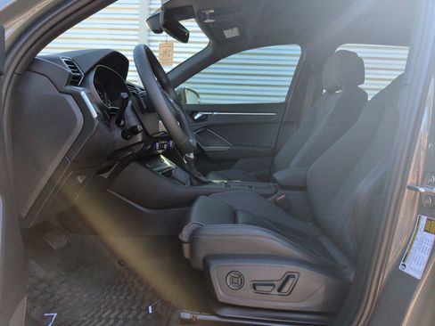 Used 2025 Audi Q3 2.0T Premium AWD/4WD image 15