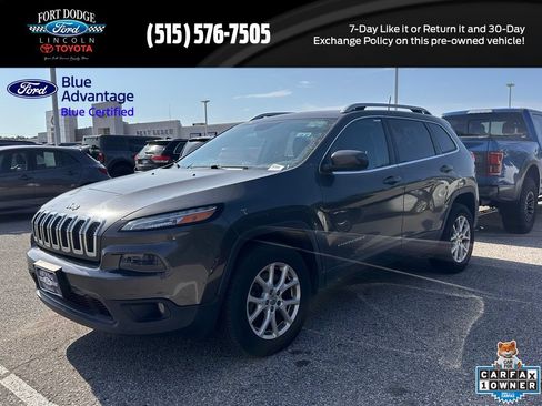 Used 2018 Jeep Cherokee Latitude Plus w/ Comfort/Convenience Group AWD/4WD image 1