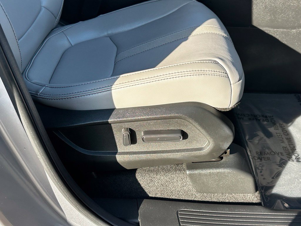 Used 2025 Honda Pilot Touring image 18