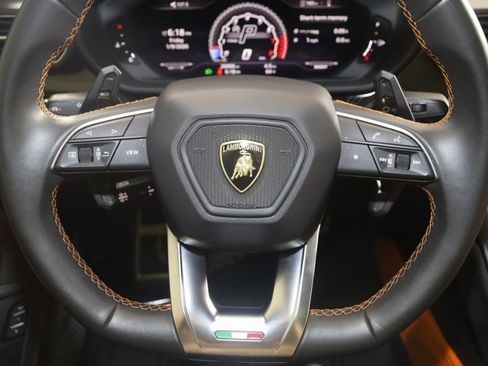 Used 2021 Lamborghini Urus image 59