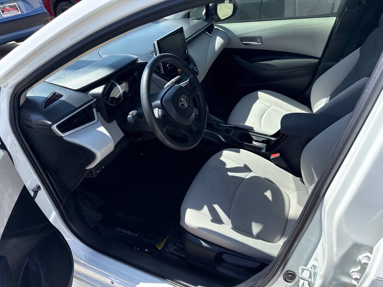 Used 2021 Toyota Corolla LE FWD image 6