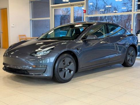Used 2022 Tesla Model 3 Long Range image 4