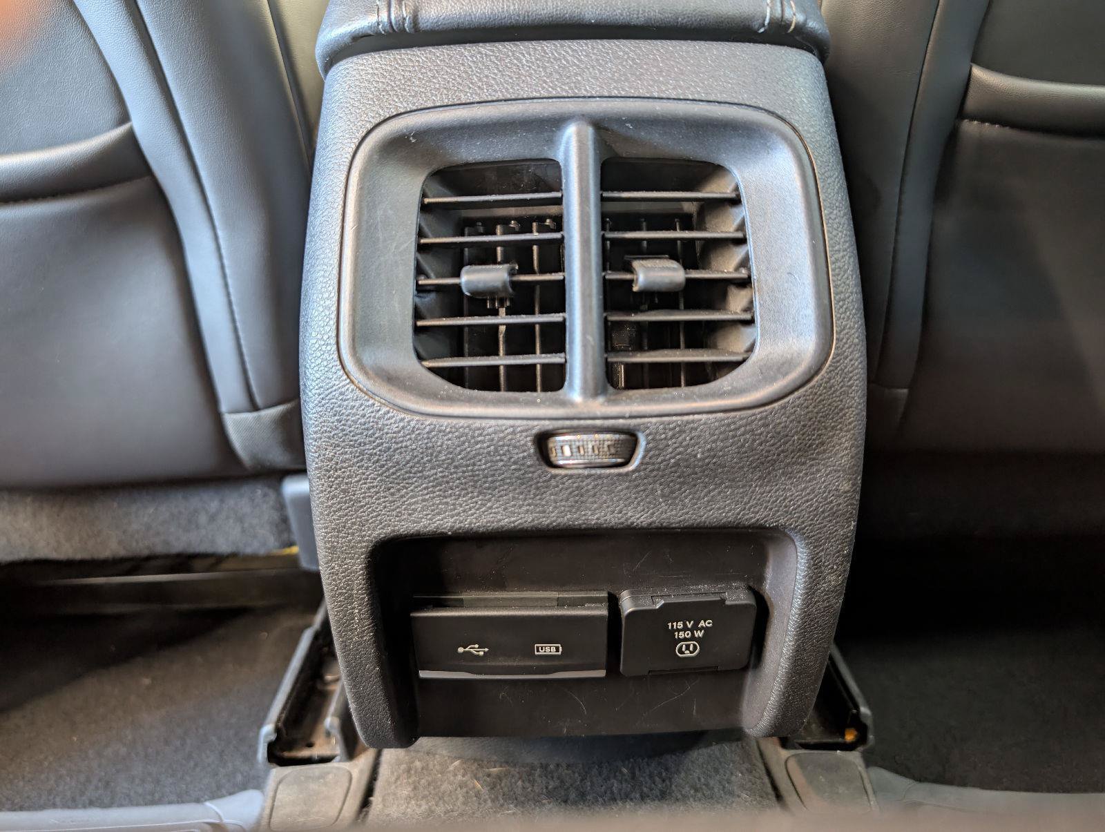 Used 2019 Jeep Cherokee Limited FWD image 37