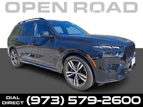 Used 2023 BMW X7 xDrive40i w/ M Sport Package AWD/4WD image 1