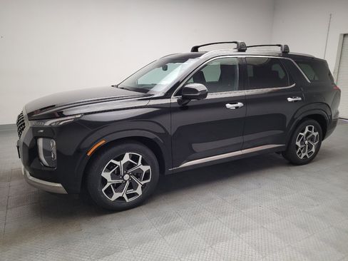 Used 2022 Hyundai Palisade Calligraphy w/ Cargo Package FWD image 2