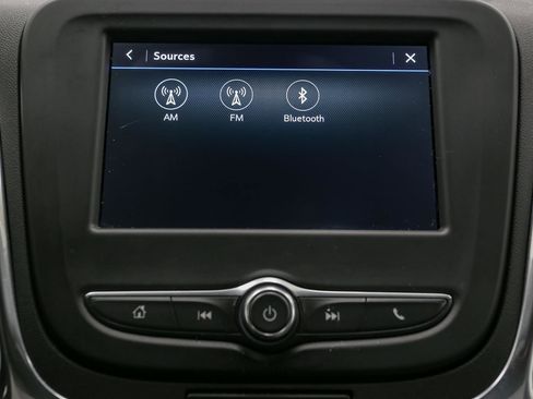 Used 2019 Chevrolet Equinox LS FWD image 24