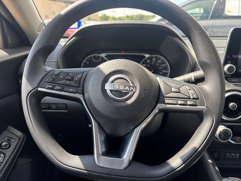 Used 2025 Nissan Sentra SV FWD image 24